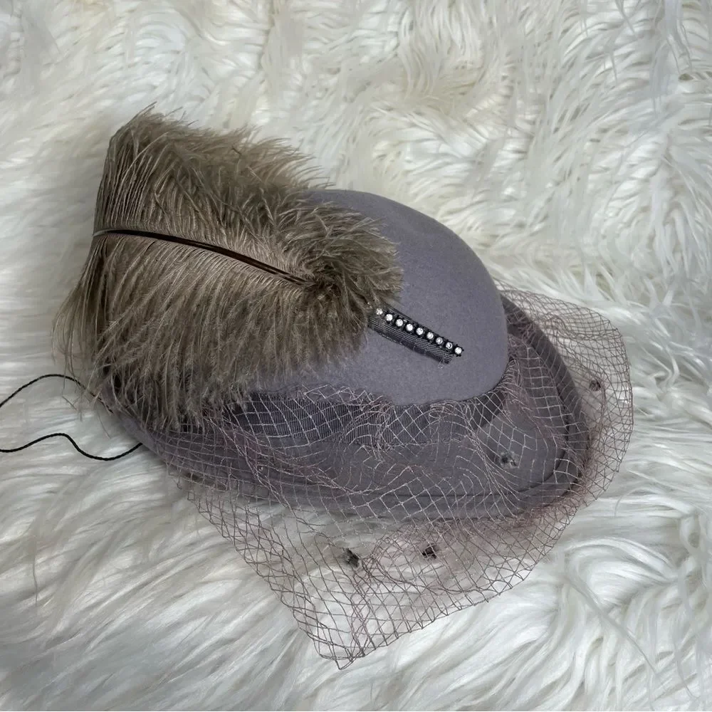 Vintage 60s Designer Gray Wool Netted Veil Ostrich Feather Fascinator Hat - Picture 1 of 7